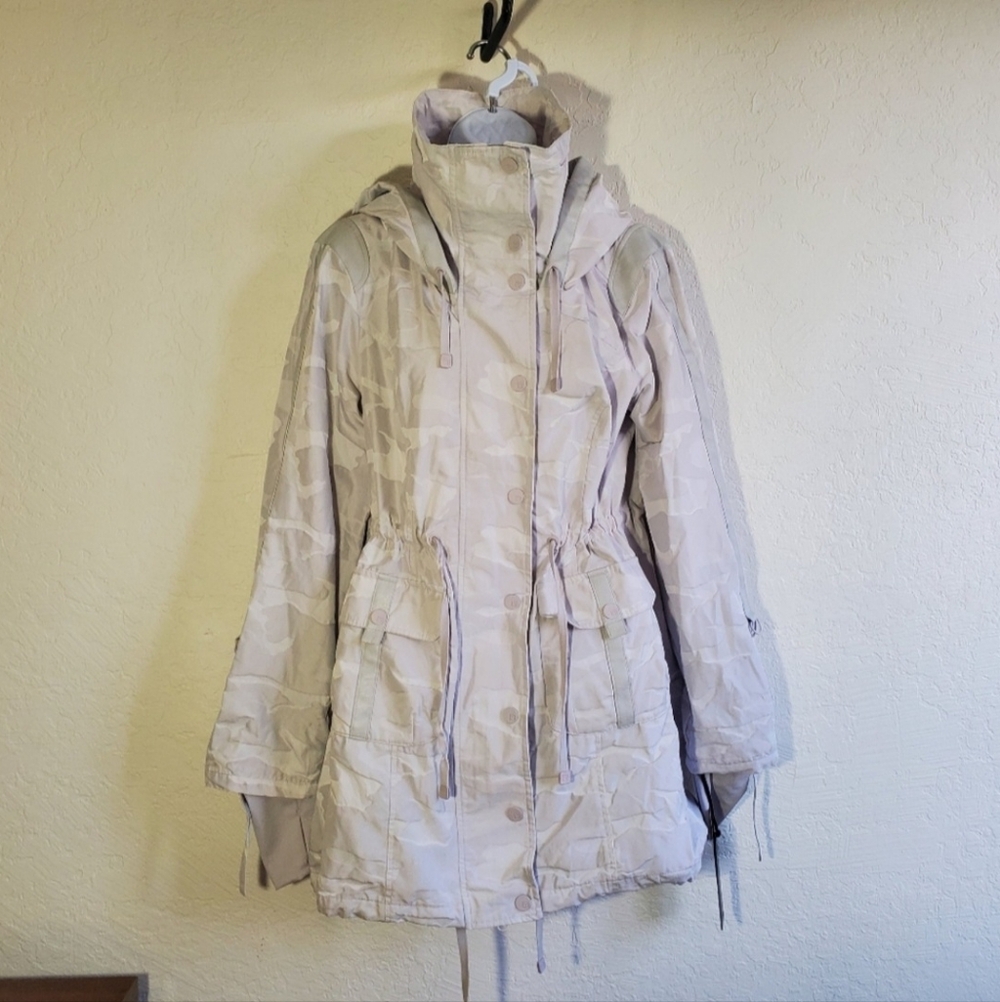 Blanc Noir Camo-Print Explorer Anorak Coat In Grey